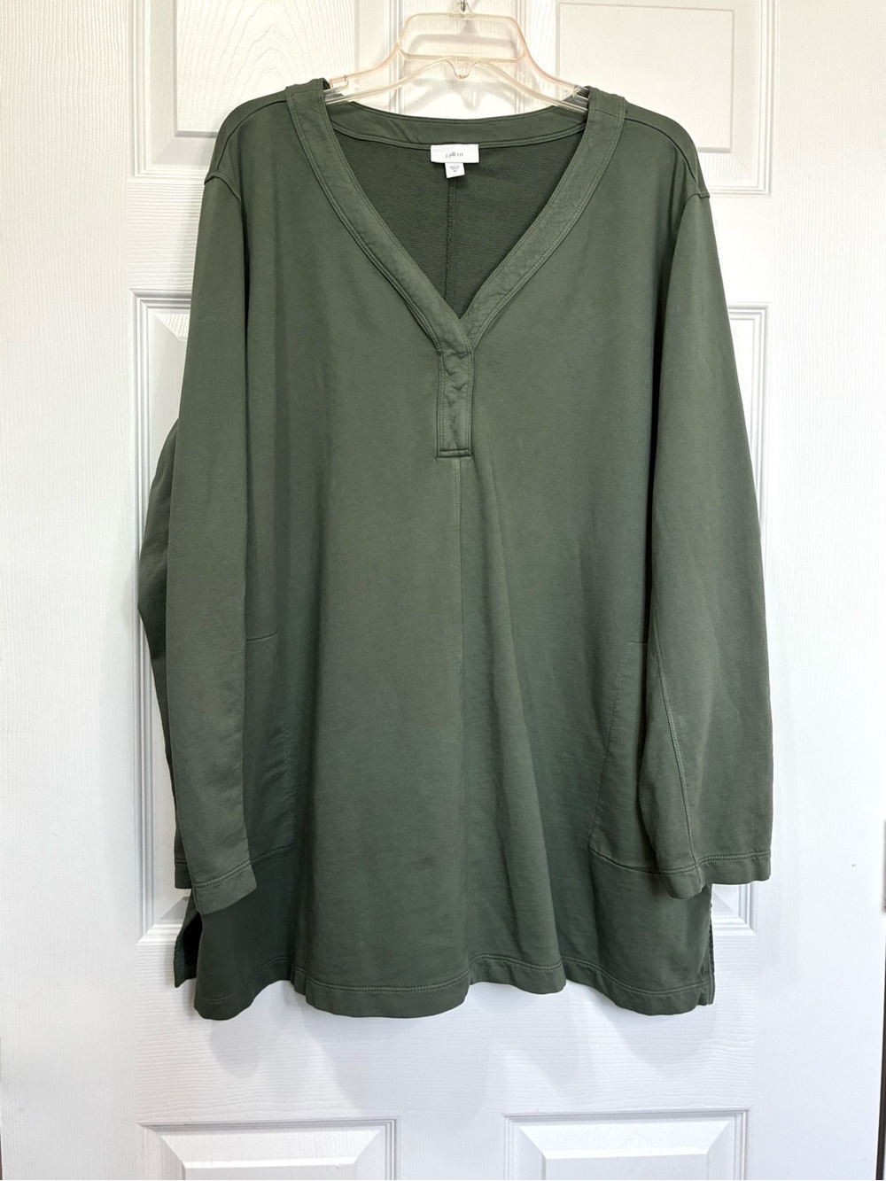 J. Jill Fit Top Womens 3X Sage Green V-neck Pockets Side Slits At Hem Boxy Cozy